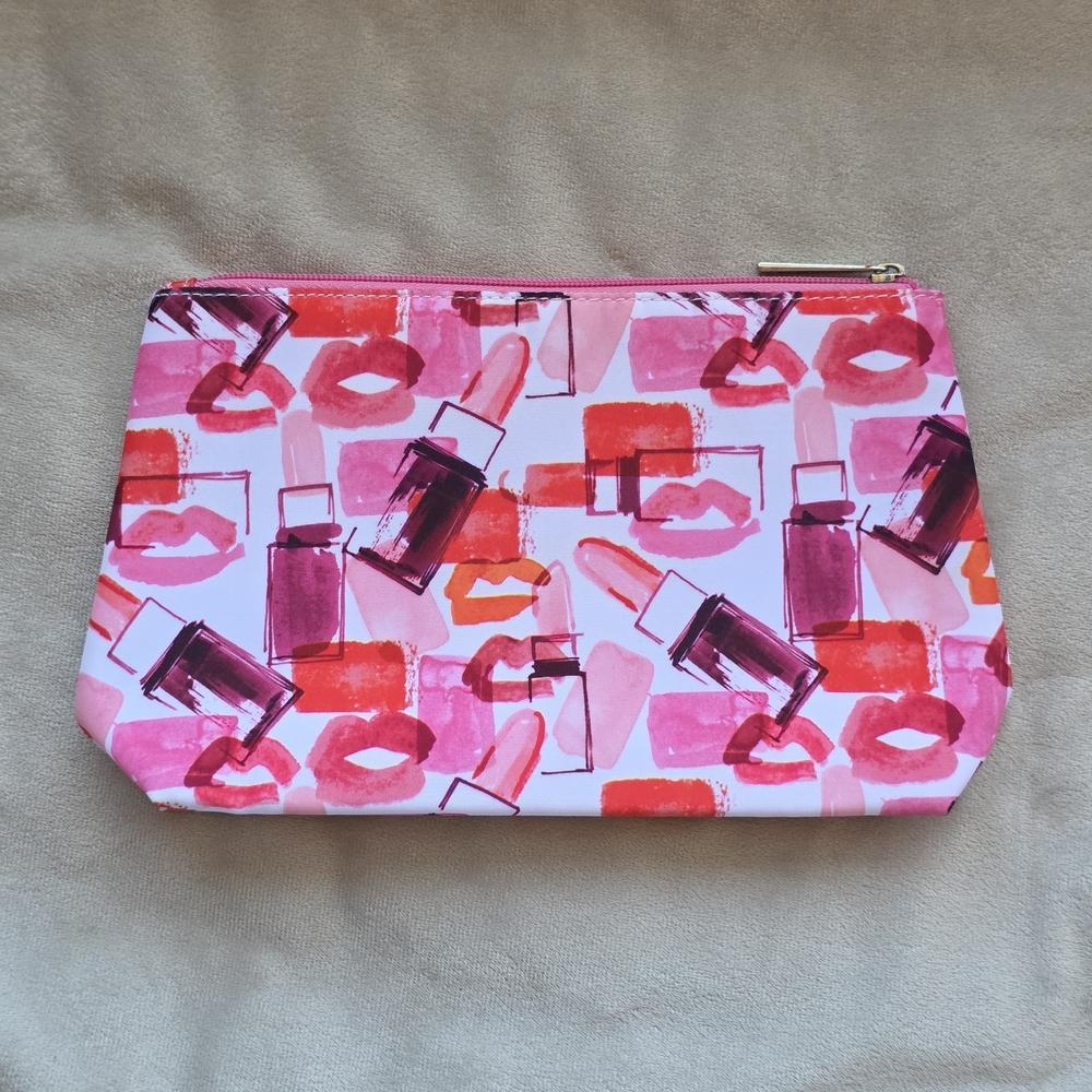 CLINIQUE Red & Pink Lipsticks & Lips Cosmetics Bag